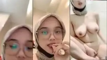 Bokep Baby Ica Hijab Toge Indo Liar Tidak Tahan Brutal Sange HD