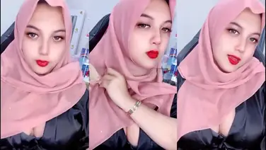 Hijabers Belahan Toket Live Mendesah Ngilu